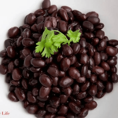 Frijoles Negros 32 oz (1/2 Tray Shallow).