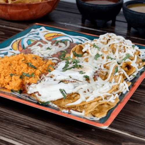 Chilaquiles Con Carne O Huevo.