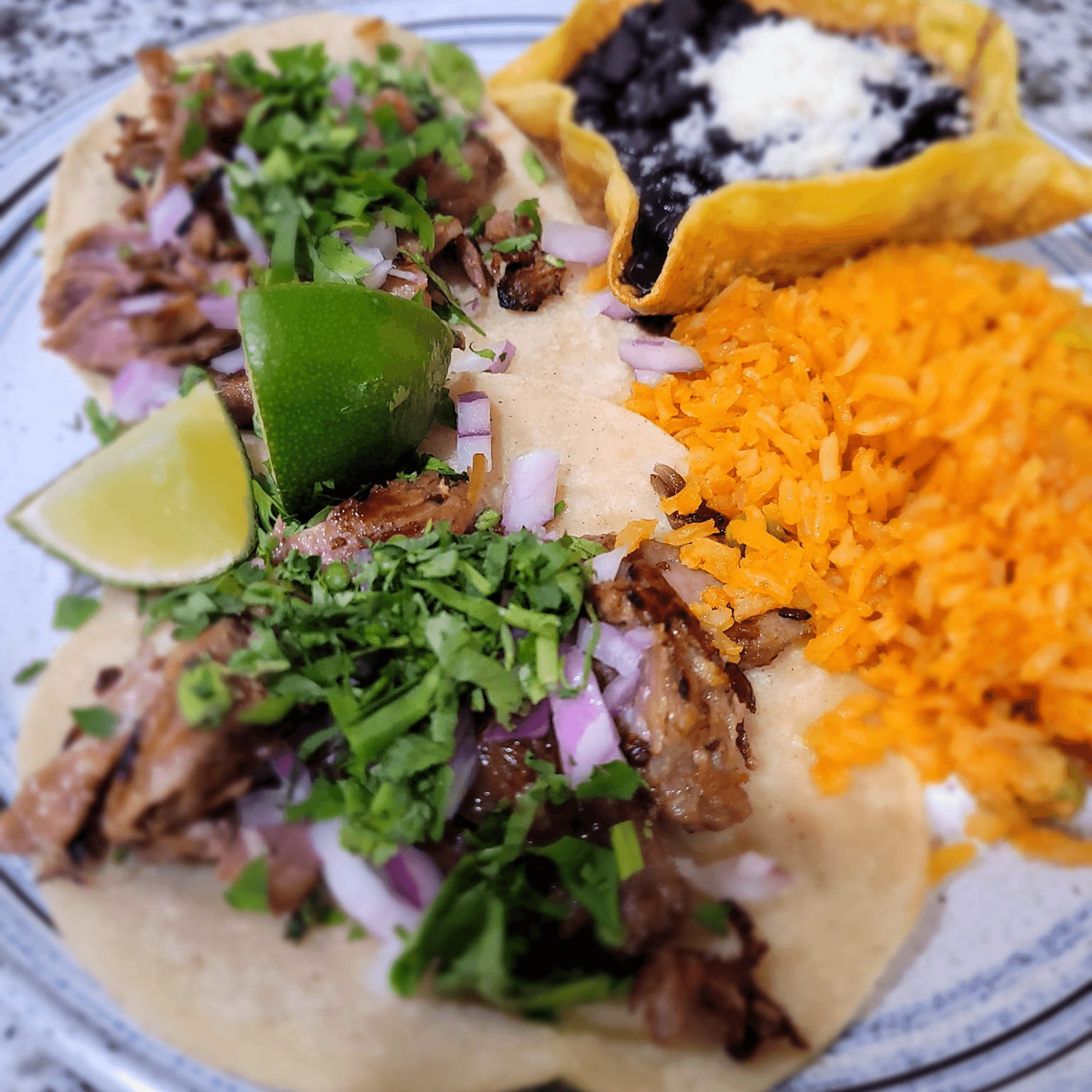 Mucho Bueno Street Food & Tequila gallery image #5