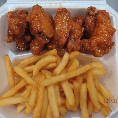 6 Wings - French Fries.