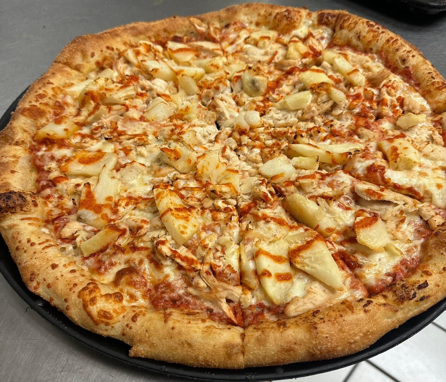 BBQ Chicken Pizza (Medium 12'') (H).