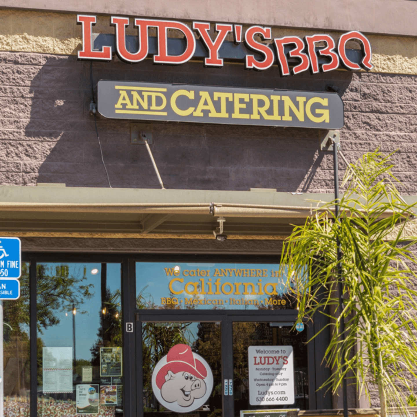 Welcome to Ludy’s BBQ & Catering