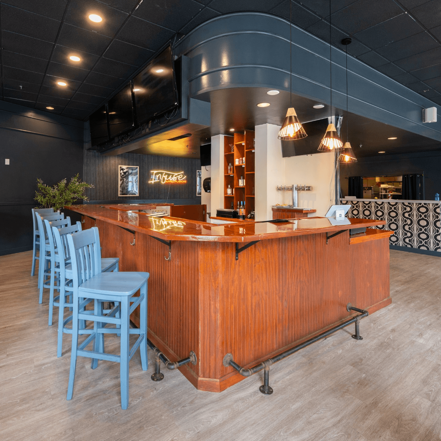 Bar Service