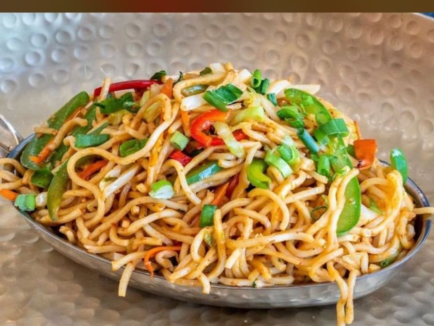 Chilli Garlic Noodles (Online).