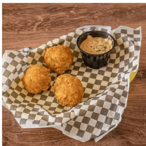 Crab and Lobster Mini Cake.