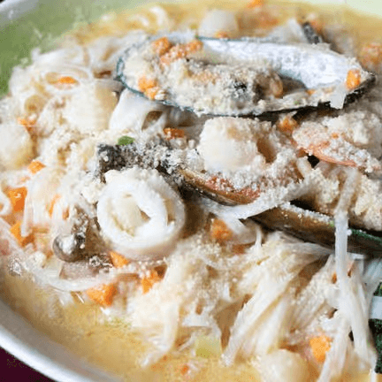 Tomka Pasta Mixed Seafood.