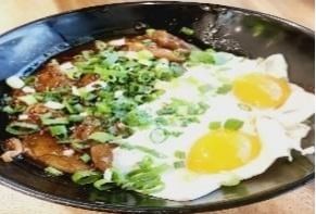 Black Pepper Sauce Beef Noodles 黑胡椒捞麵.
