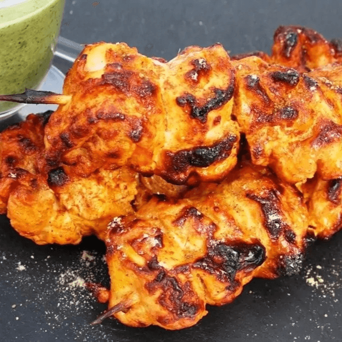 Murg Garlic Tikka.