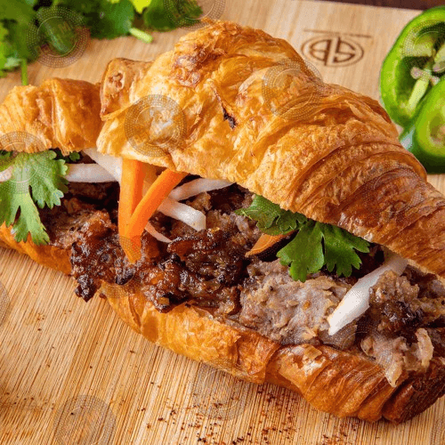 Croissant 2 - Grilled Pork / Croissant 2 Thit Nuong.