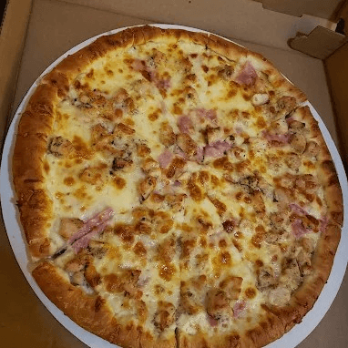 Chicken Cordon Bleu Pizza.