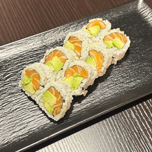 Salmon Avocado Roll🐟.