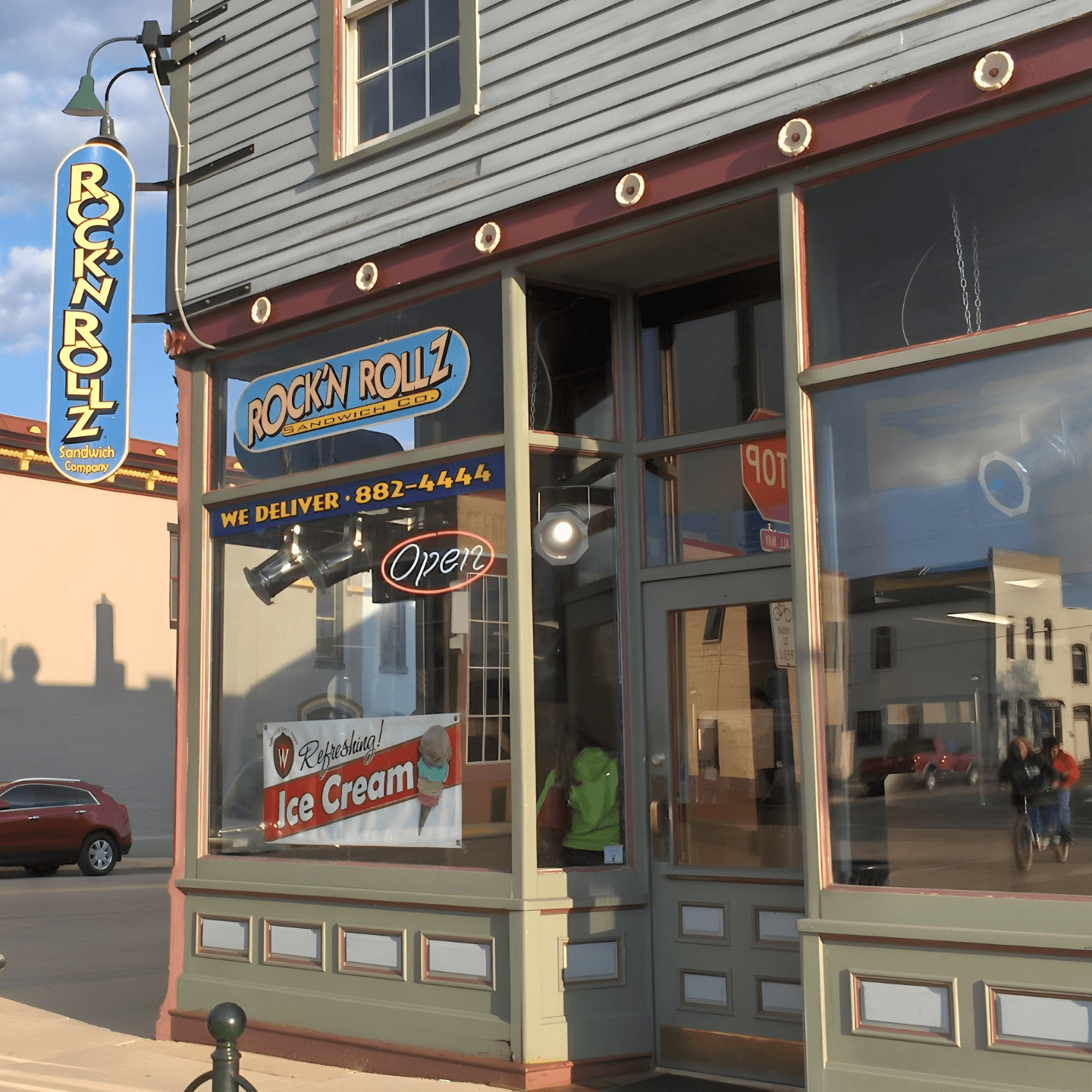 Rock'n Rollz Sandwich Co – Evansville, WI
