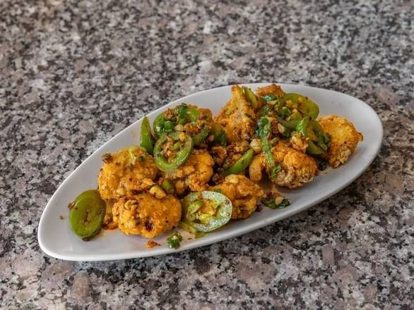 Crispy Spicy Wings ( Cánh Gà Rang Muối Ớt).