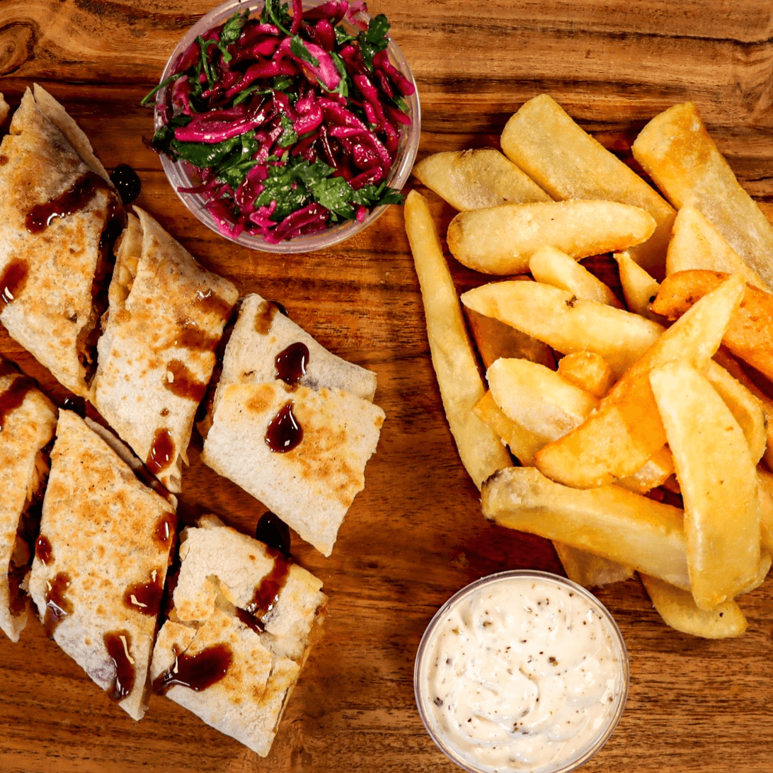 Niro's Shawarma Combo.