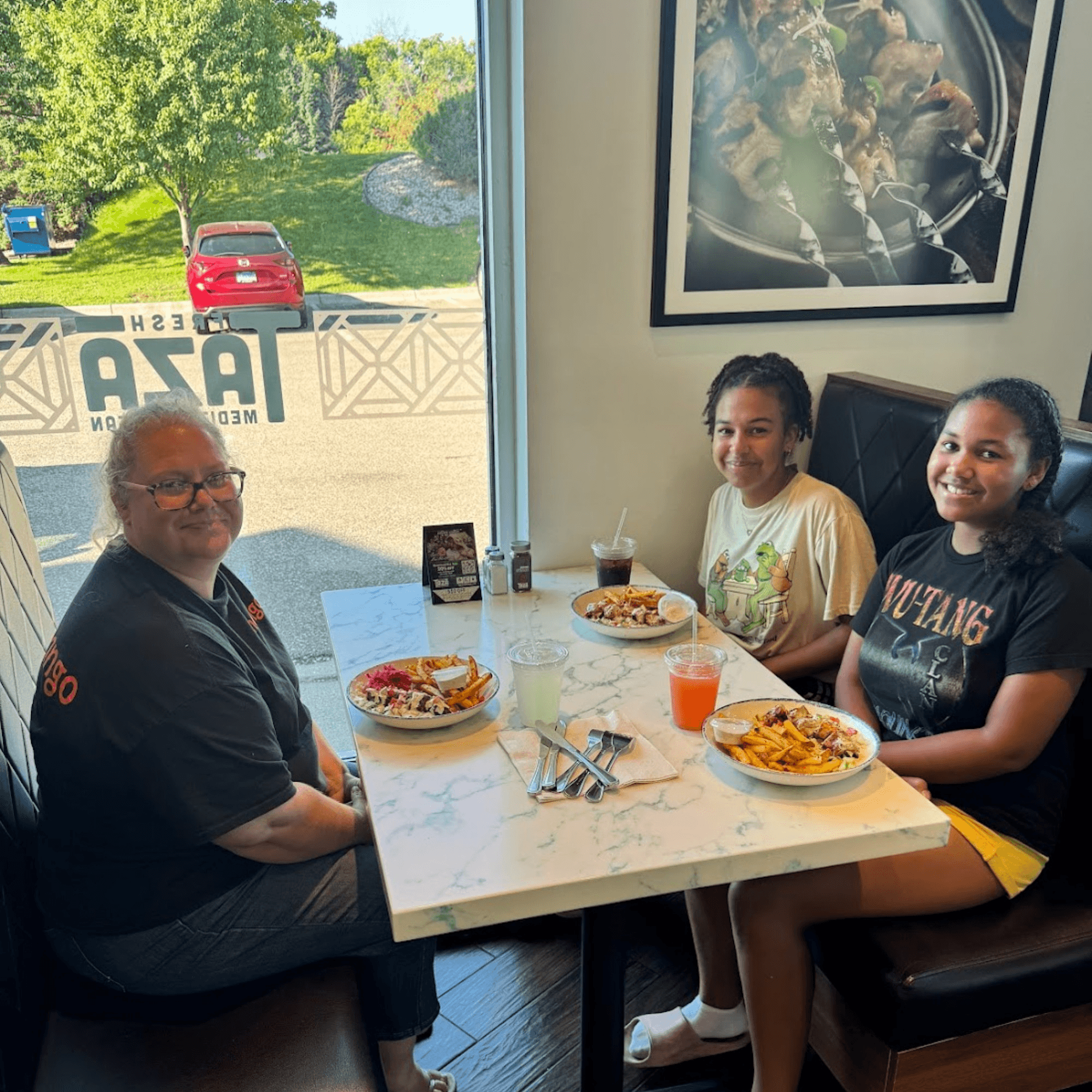 Tazā gallery image #2