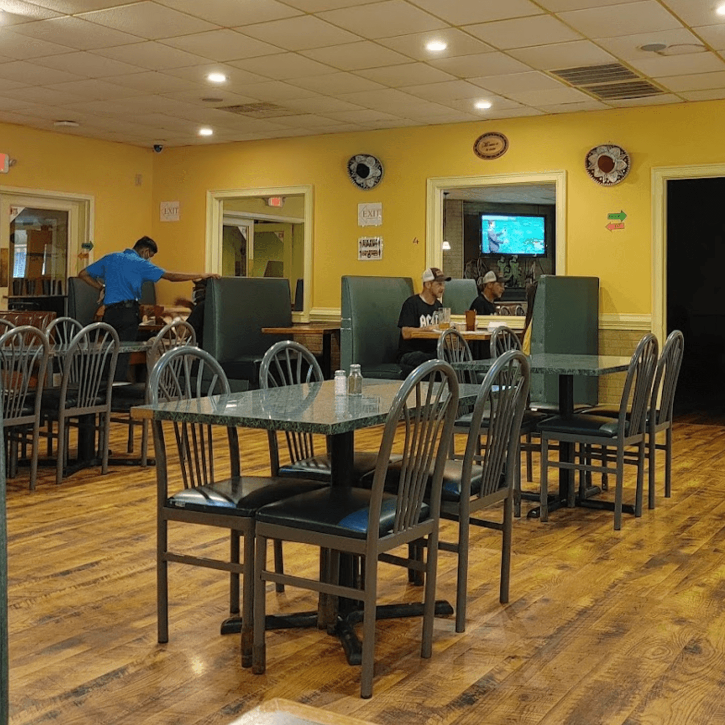  Book Your Table – Simple, Fast, and Hassle-Free