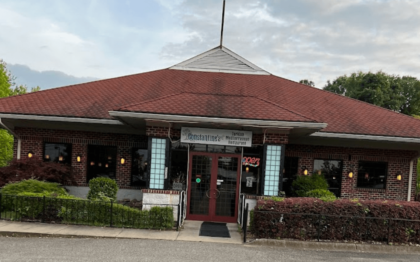 Get in Touch with Constantine’s Restaurant