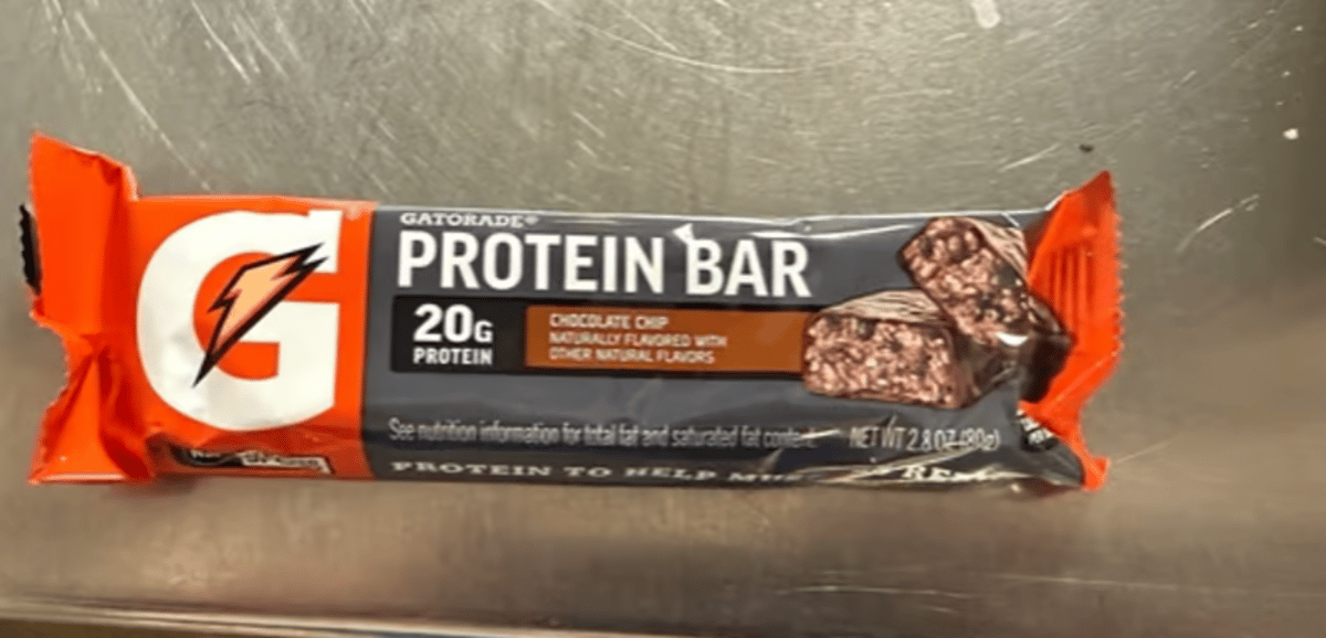 Choc Chip Gatorade Protein Bar 20 Grams.