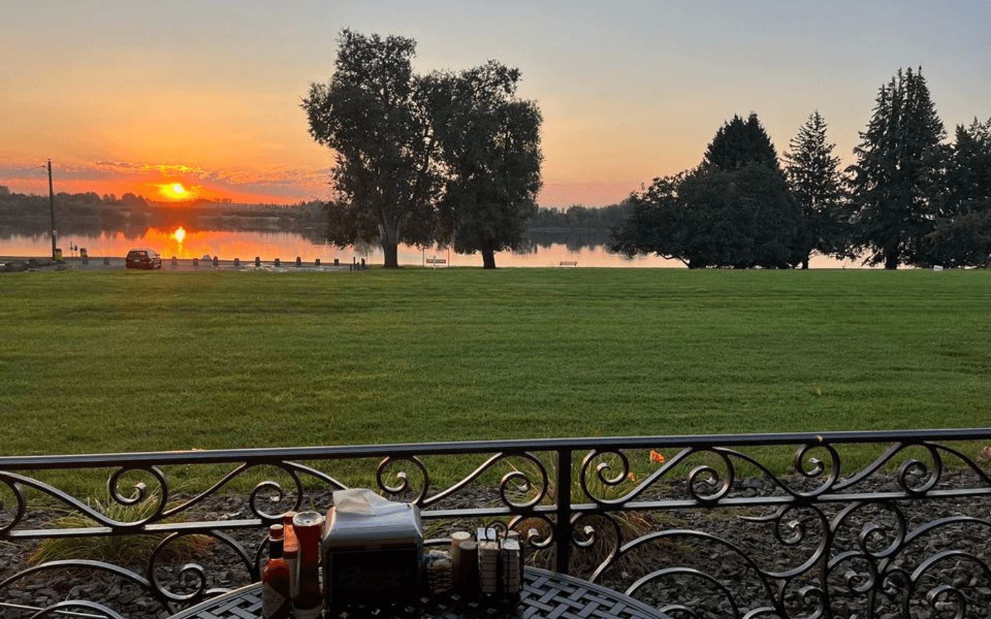 Sterling's Restaurant - On The River