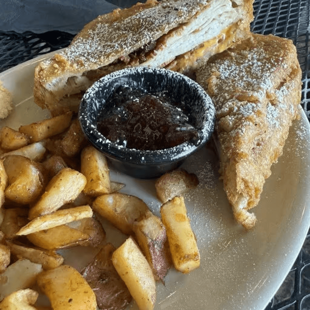 Monte Cristo Sandwich.