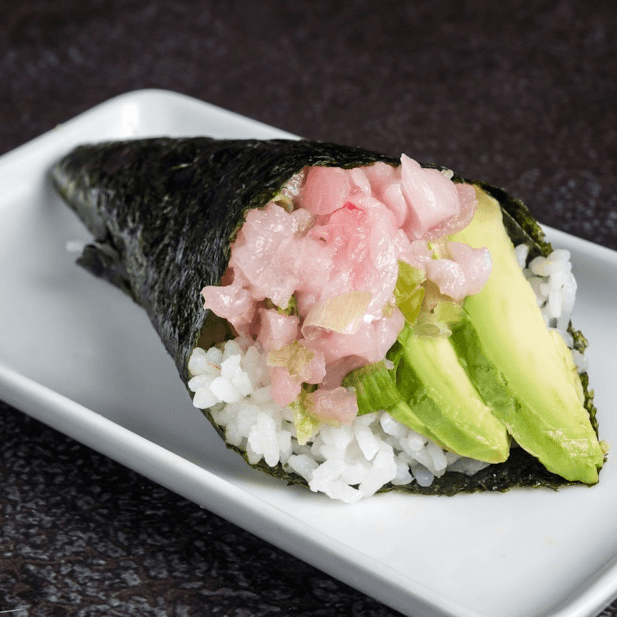 Hamachi Handroll.