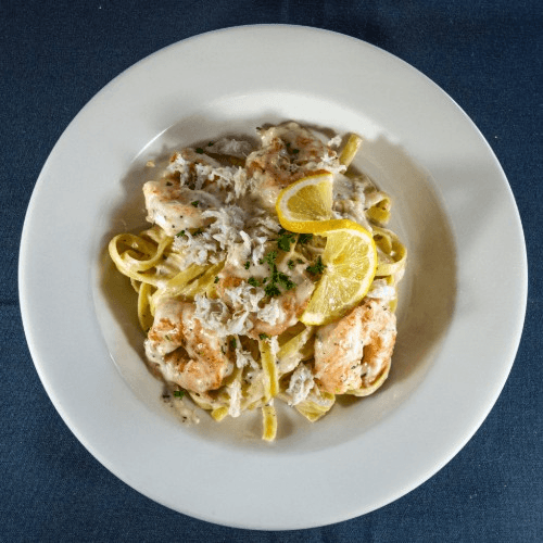 Gamberetti E Granchi Alfredo.