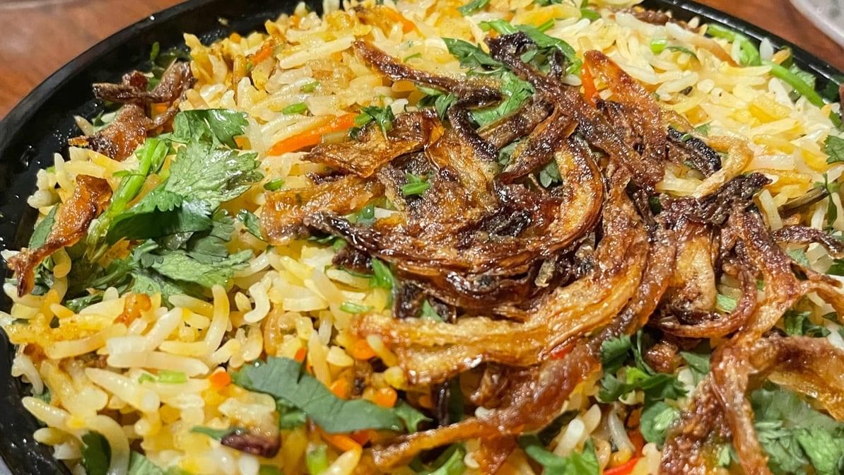 Hyderabadi Chicken Dum Biryani.