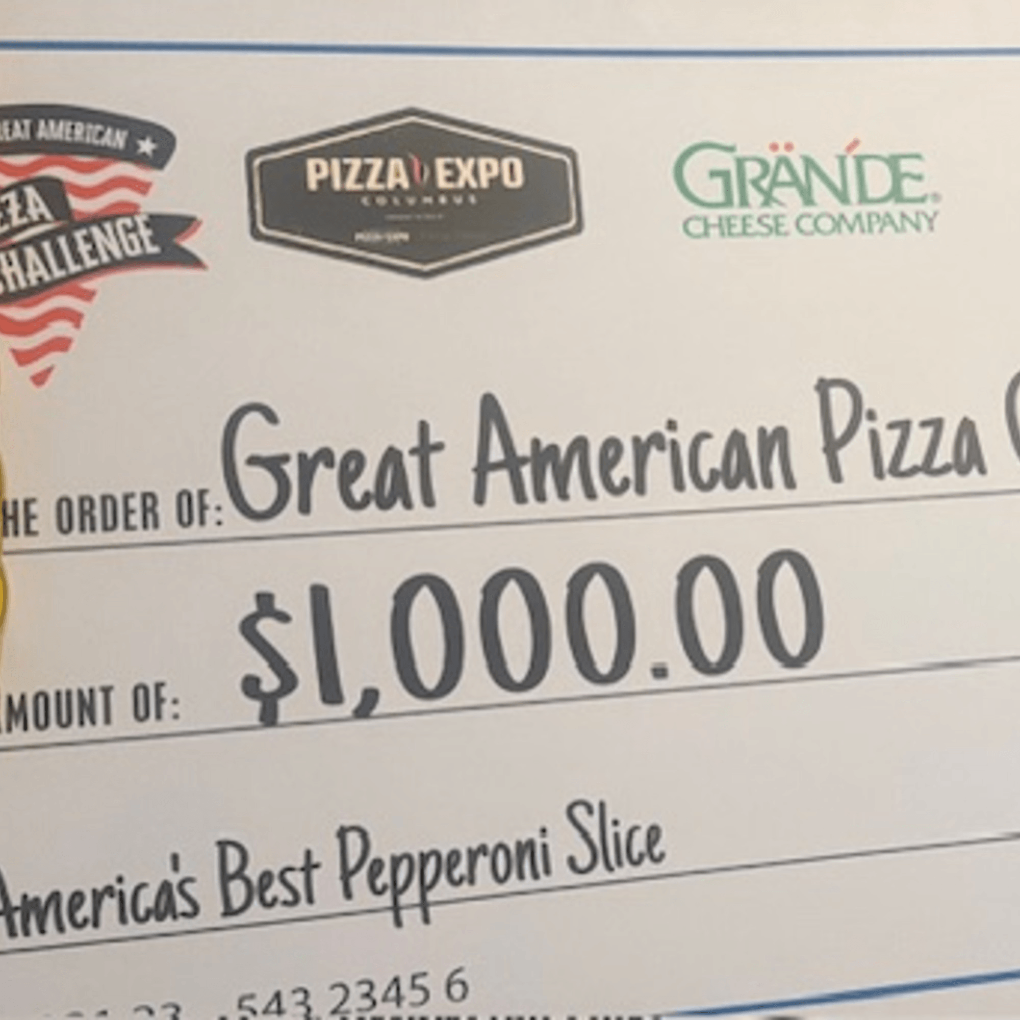 Mia Ava East Coast Pizza gallery image #9