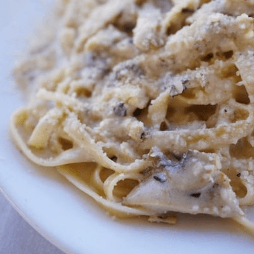 Fettuccine Alfredo with Chicken & Mushrooms