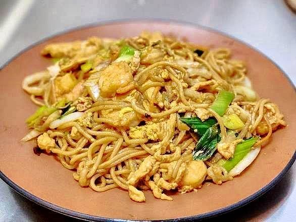 Stir fry noodle.