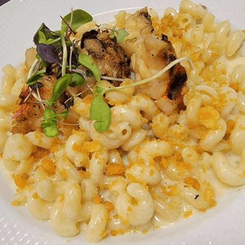 Indulge in Creamy Mac and Cheese Delights