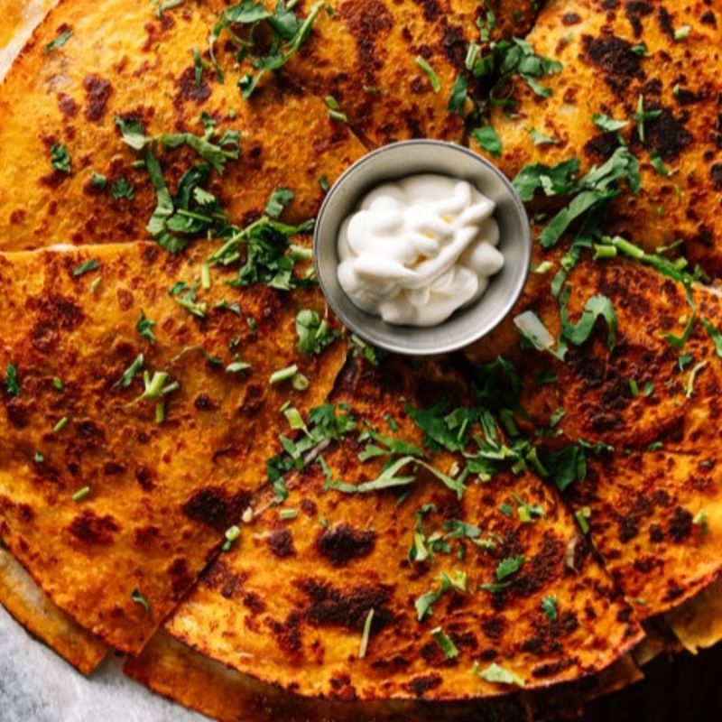 (12") Pizza with Seafood.