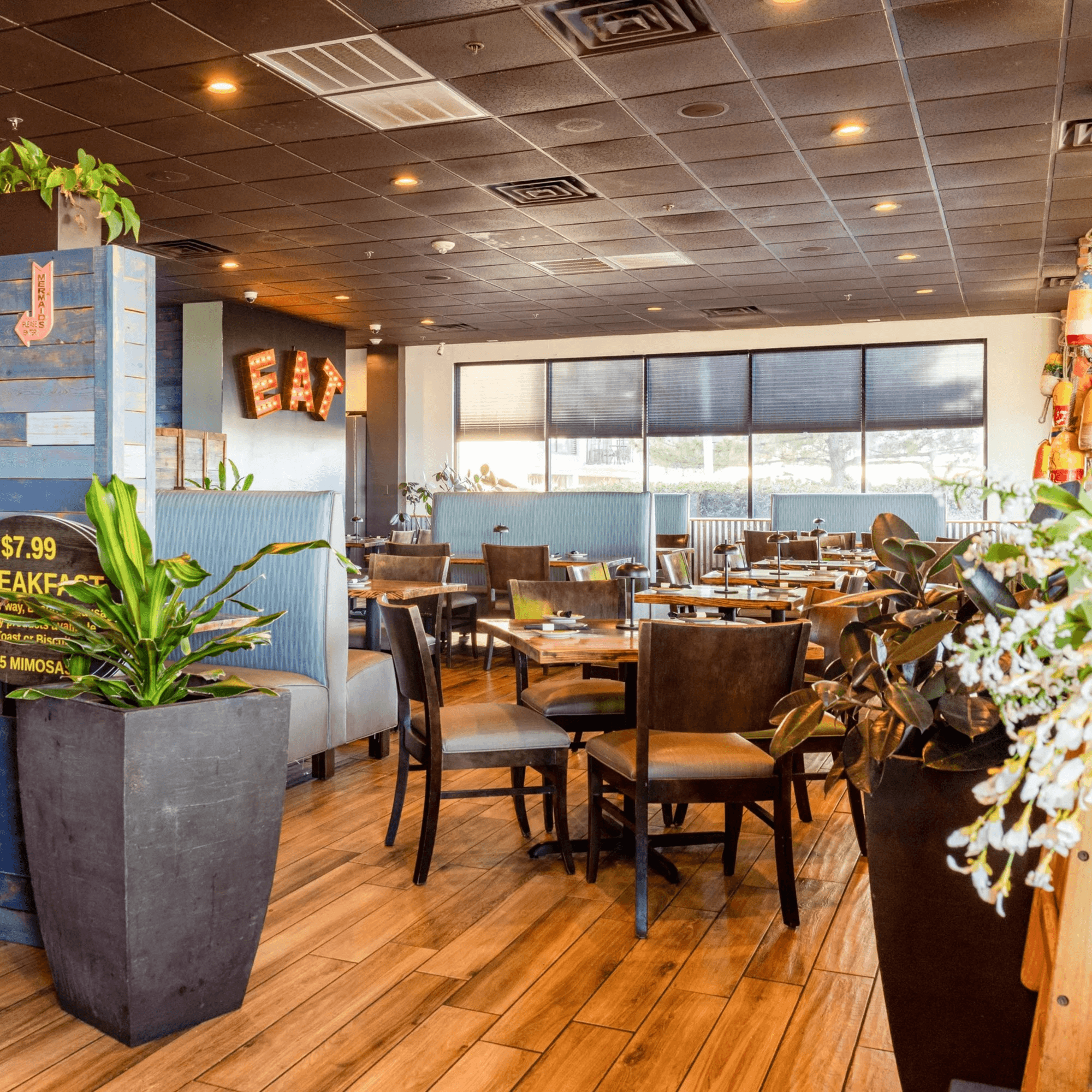 Jumpin' Shrimp on the Boardwalk gallery image #1