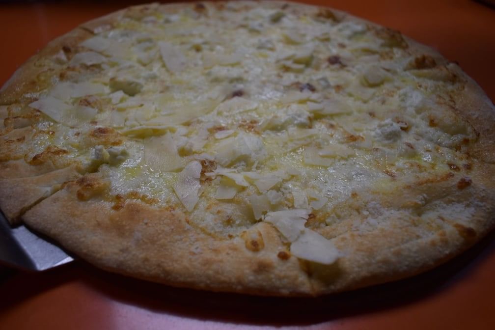 Quattro Formaggi Pizza.