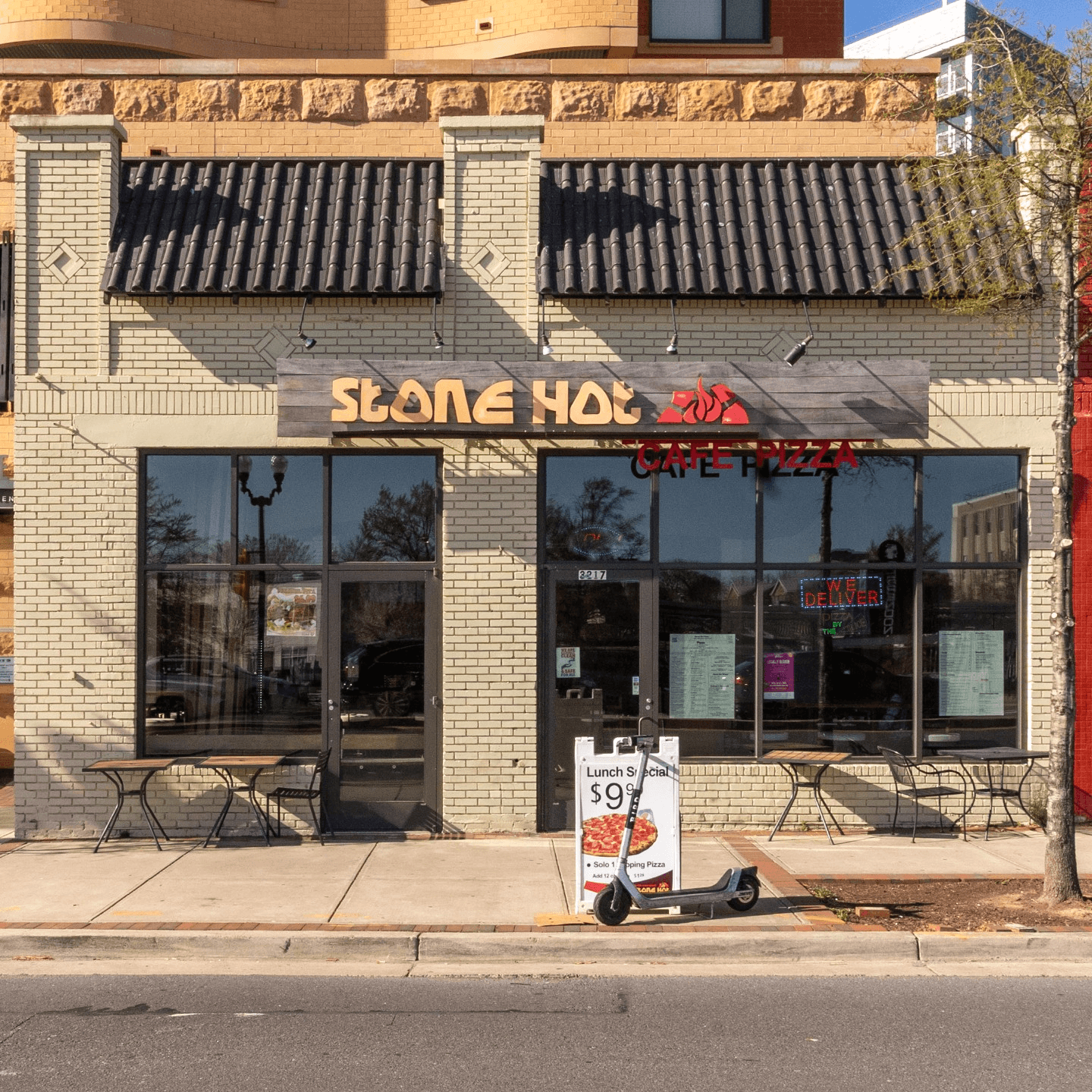 Stone Hot Pizza - Clarendon