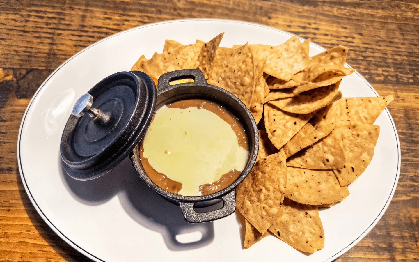 Easy Ordering: Dine In, Takeout, or Delivery