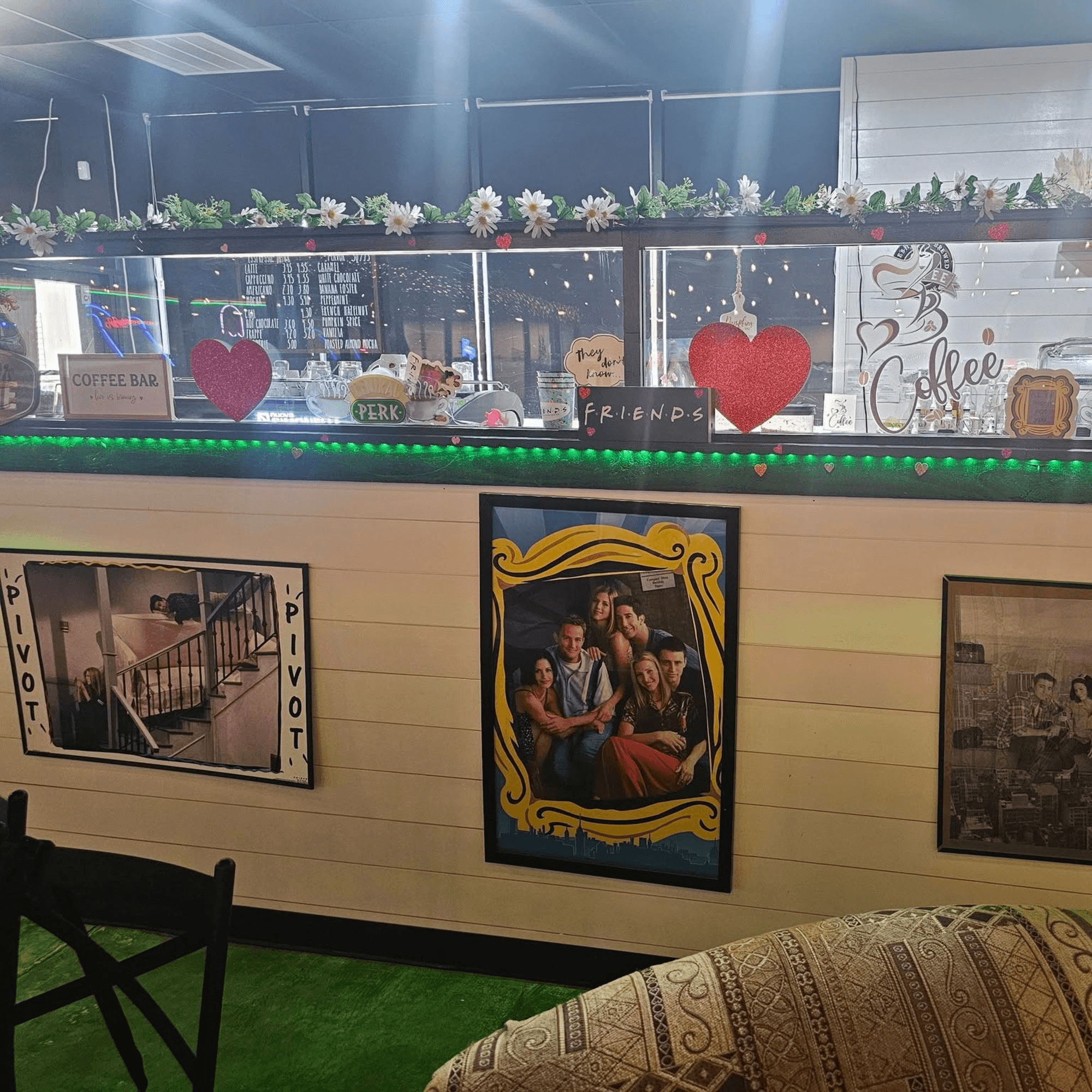 Decades Family Restaurant gallery image #3