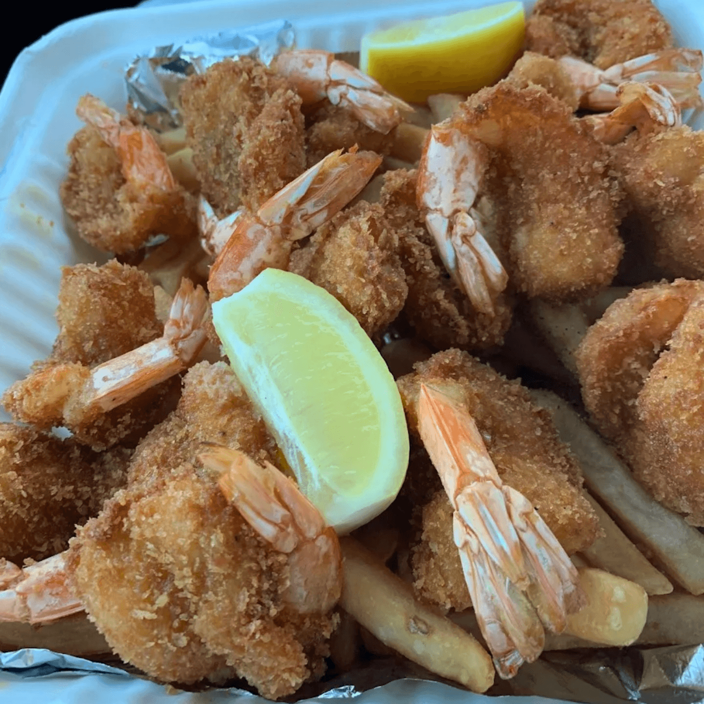 Catch the Flavor at Moruss!