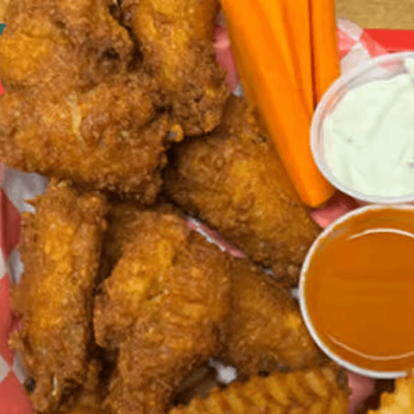 Buffalo Wing 8PC Snack.