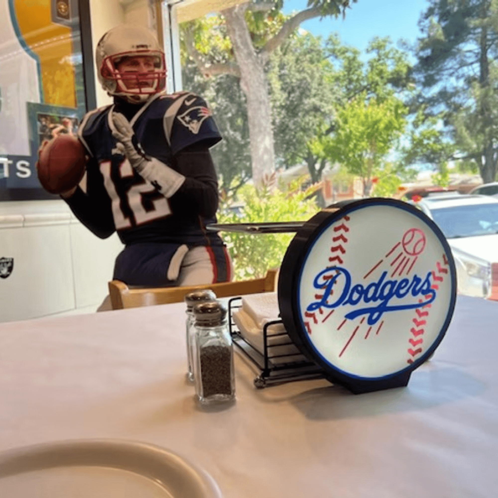 Marv's Pizza And Sports Bar gallery image #3