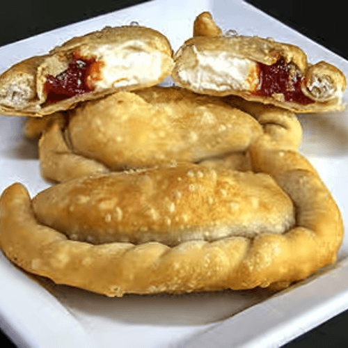 Empanada De Guayaba Y Queso.
