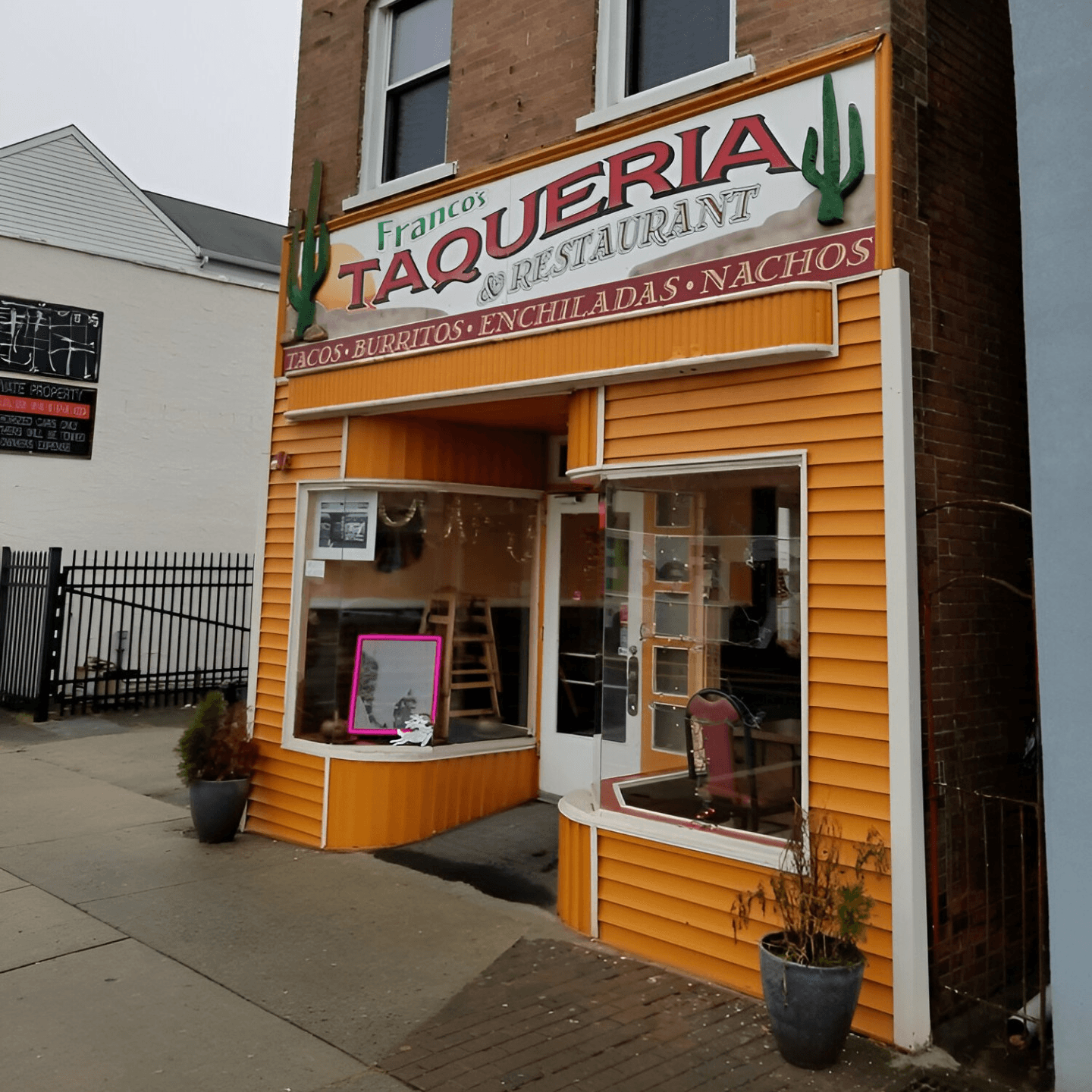 Welcome to Franco's Taqueria🌮