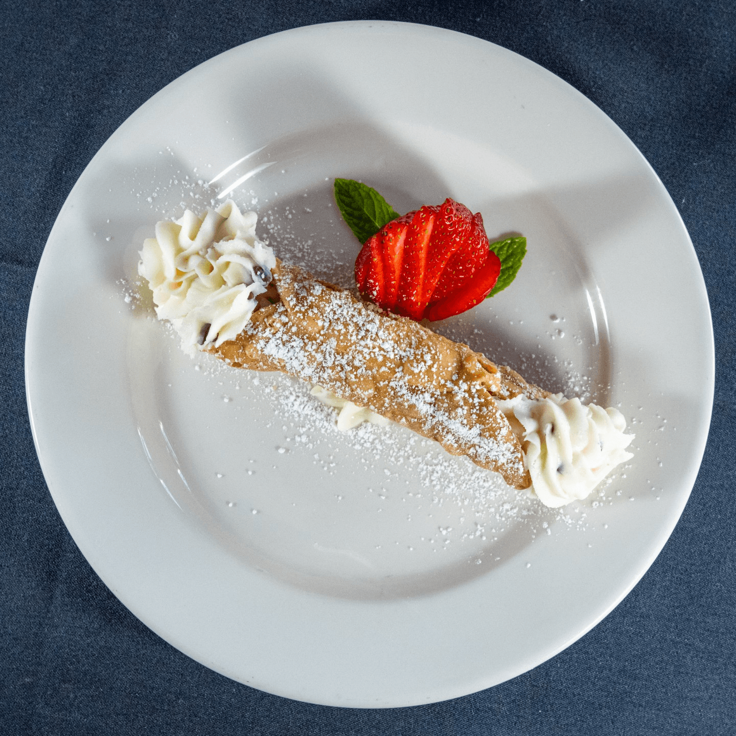 Dine-In and Enjoy a Special Treat🍰