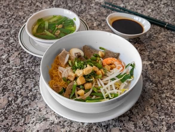 Nam Vang Noodle ( Broth-less Style)  - Nam Vang Khô.