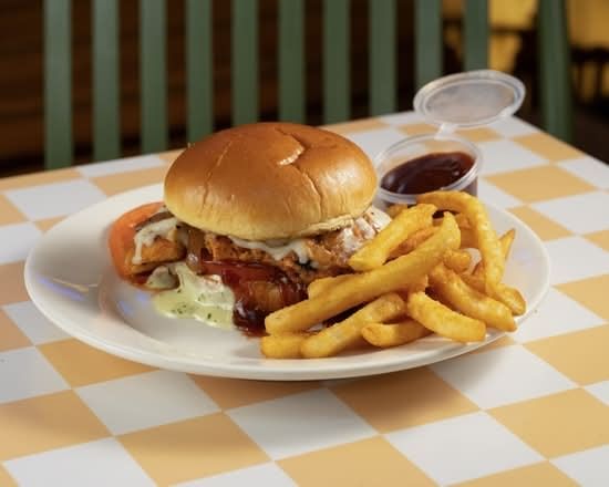 Smoky BBQ Delights: Burgers, Wings, and More