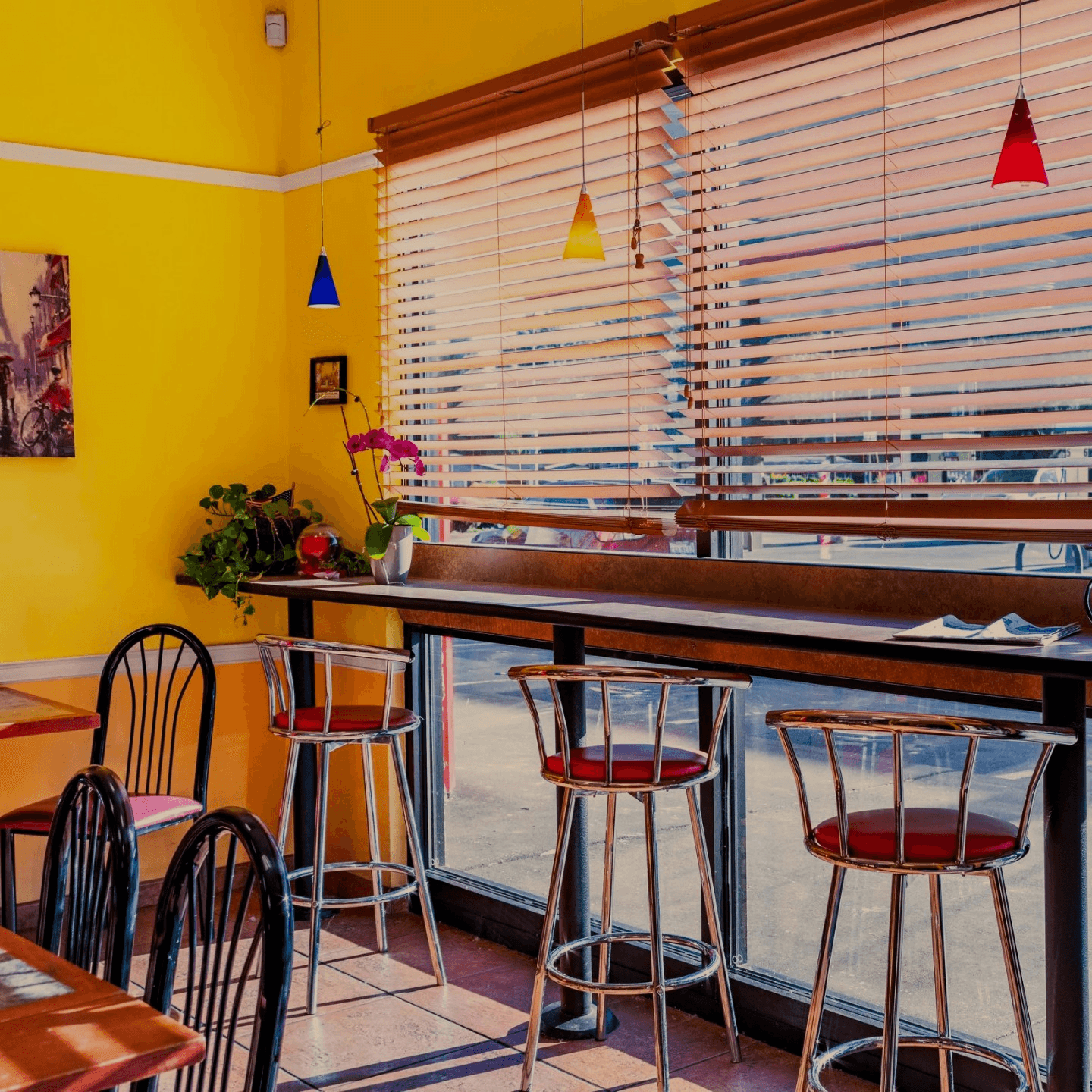 Easy & Convenient Dining Options