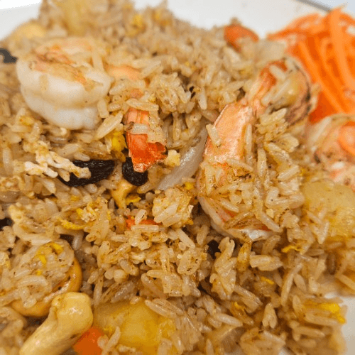 R7 Pineapple Fried Rice.