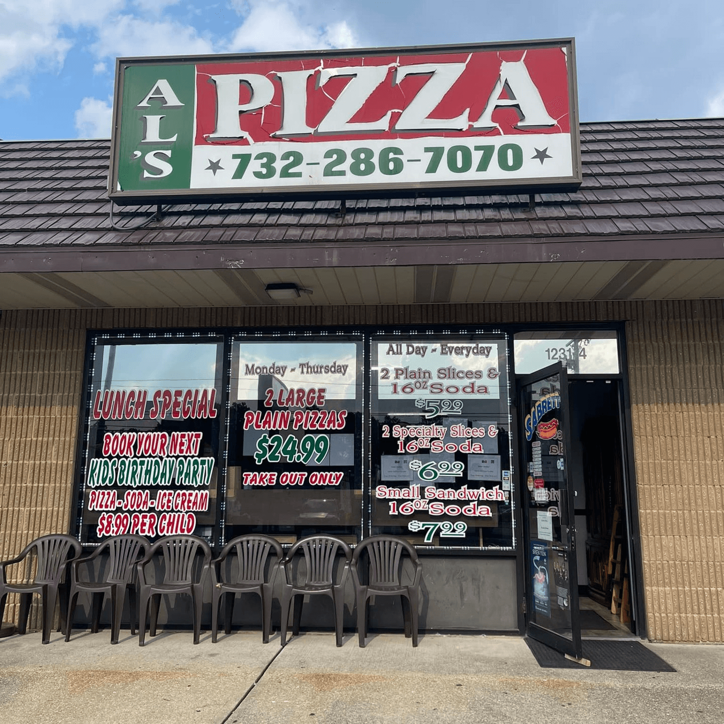 Al's Famous Pizza: A Slice of History 🍕