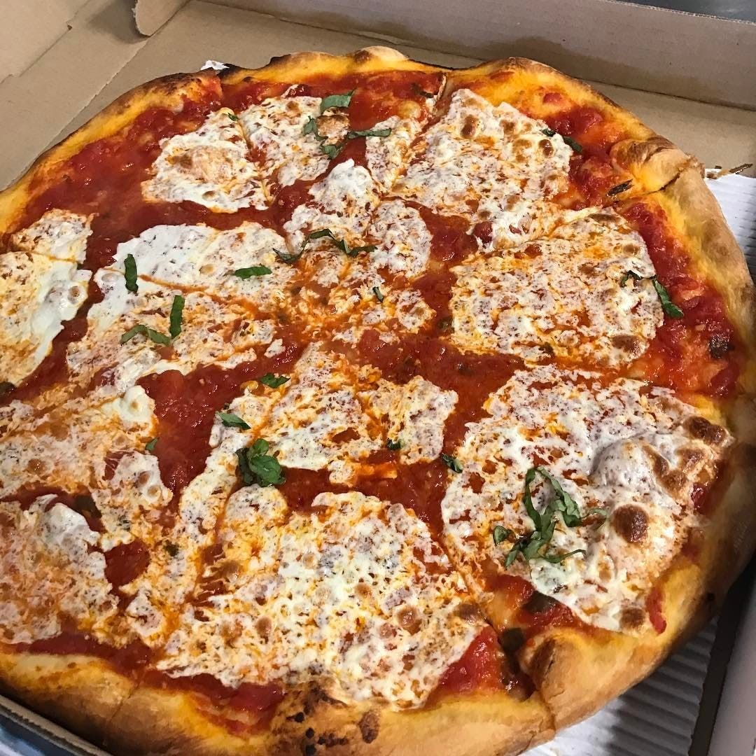 Margherita Pizza.