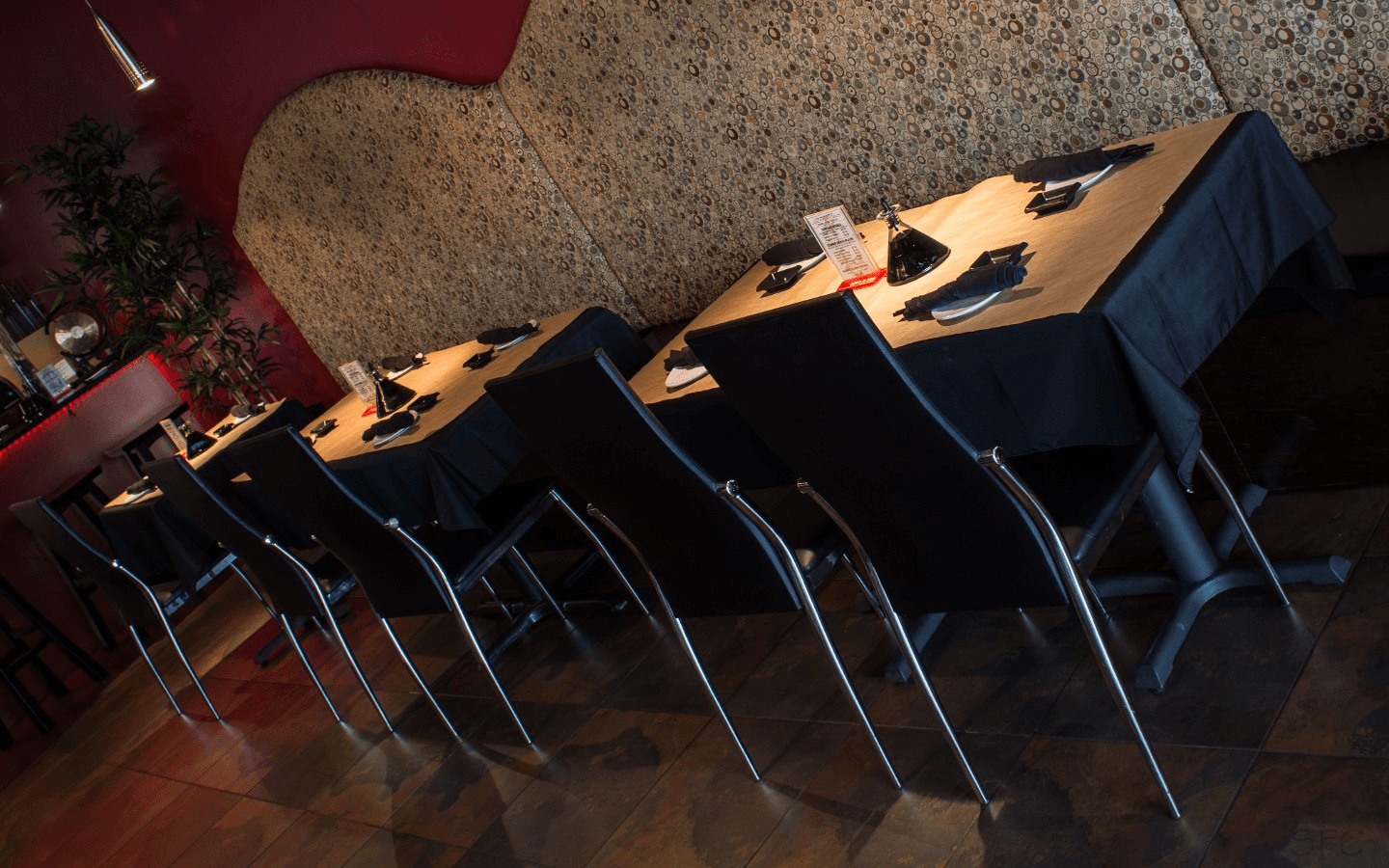 Welcome to Hot Tuna Sushi Bar and Grille